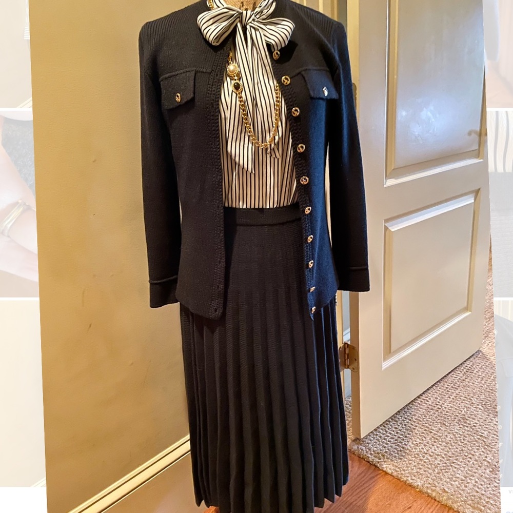 St. John Knits Black Knit Skirt Suit Sz 6 Small
